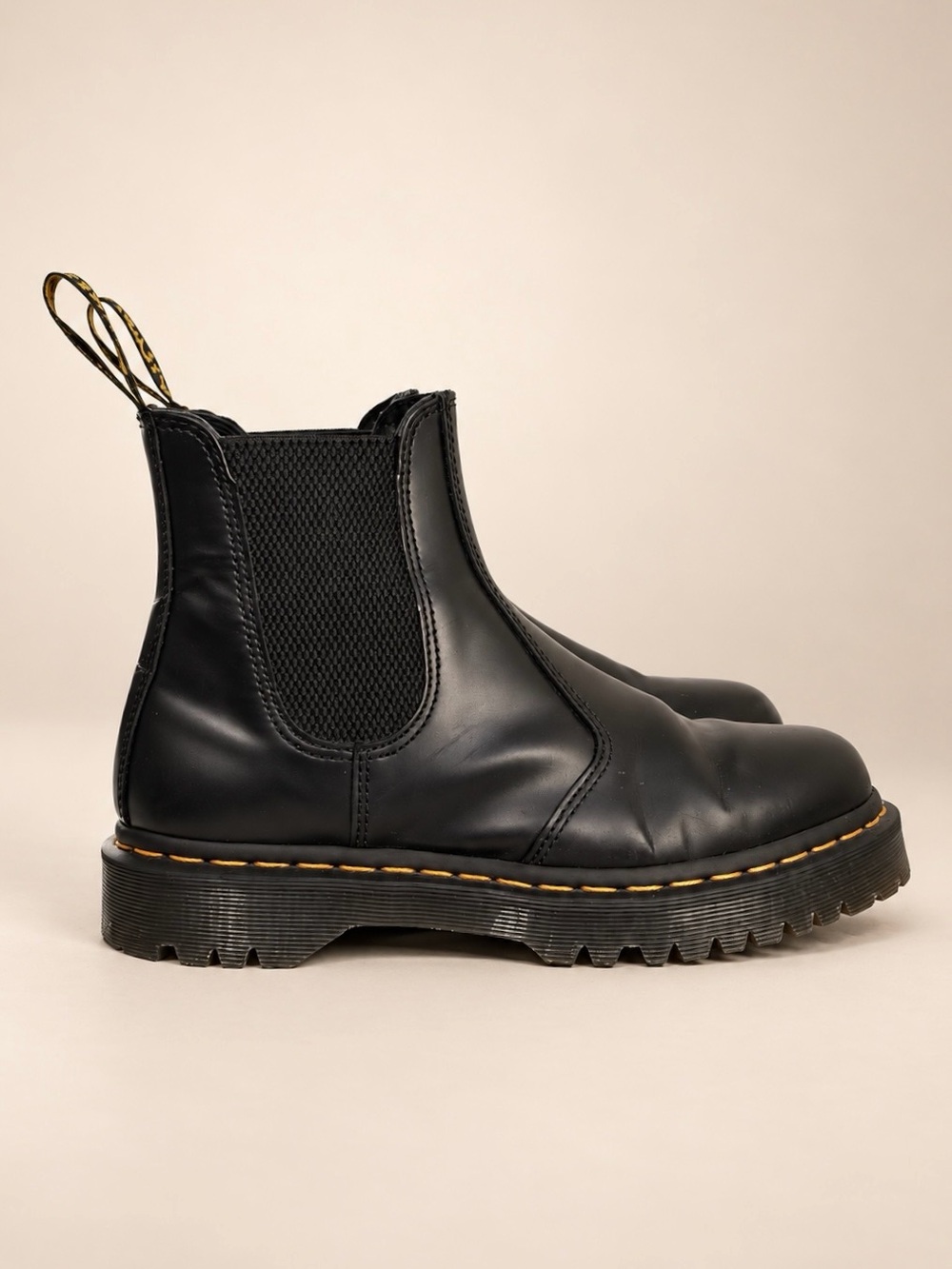 Dr. Martens 2976 Bex Smooth Leather Chelsea Boots